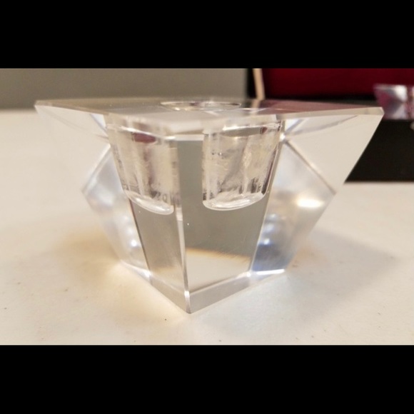 Pair of vintage pyramidal crystal glass candlesticks in a velvet lined case. - Picture 4 of 8